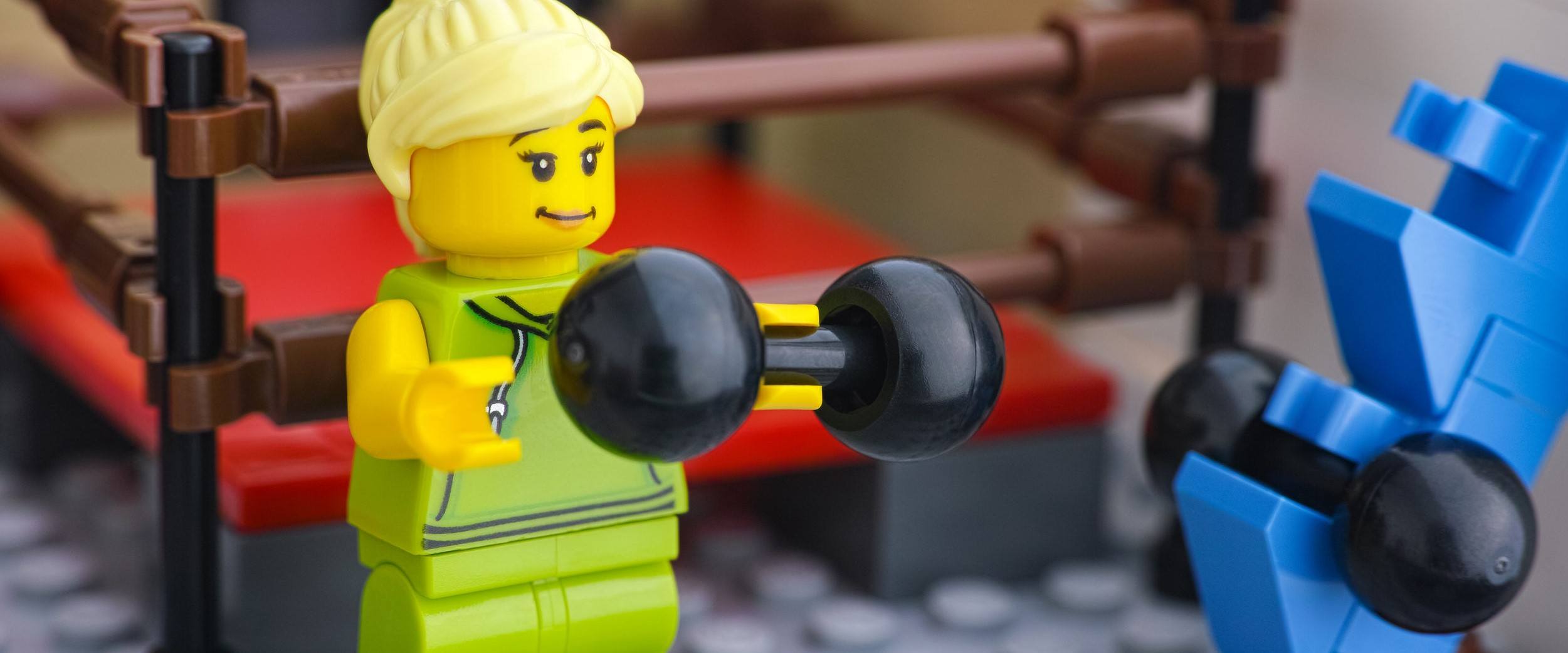Almost all girl avatars have Lego hands - Imgflip